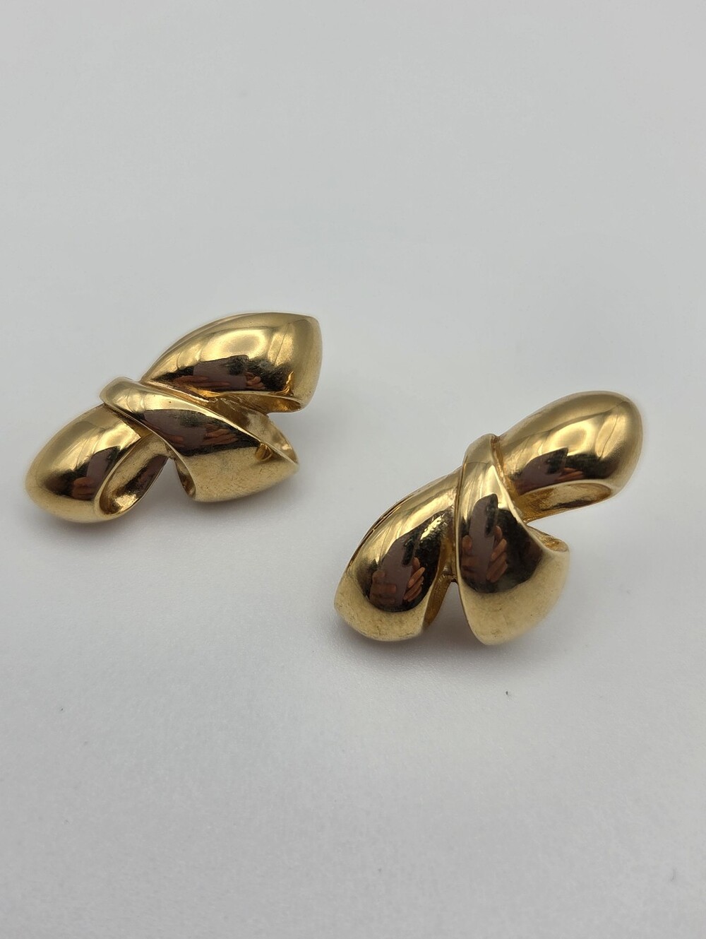 Vintage Gold Tone Sculptural Ribbon Earrings | Statement Earrings | 1980s 1990s